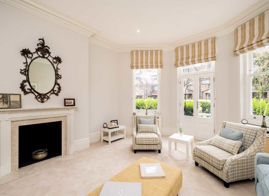 Properties for sale in Ormonde Gate - SW3 4EU view2