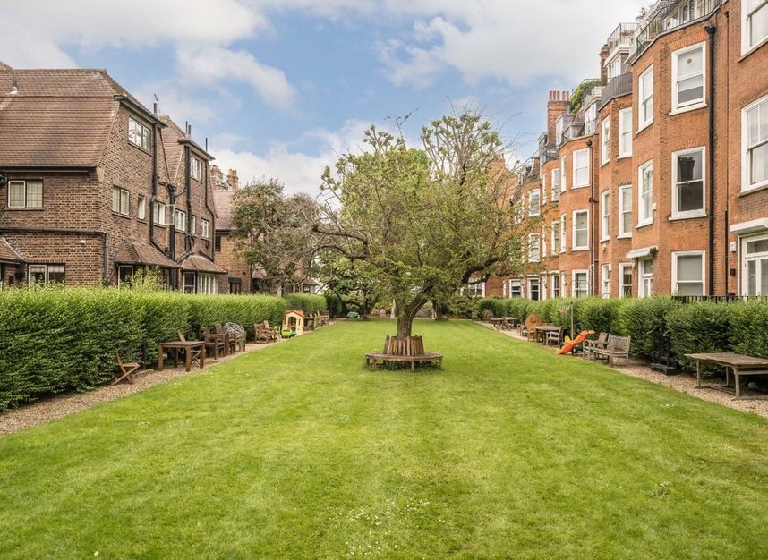 Properties for sale in Ormonde Gate - SW3 4EU view7