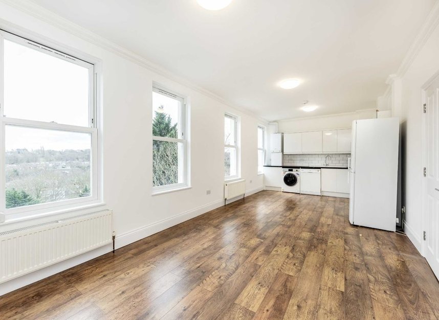 Flat for sale in Overhill Road, London, SE22 (Ref 216404) Dexters