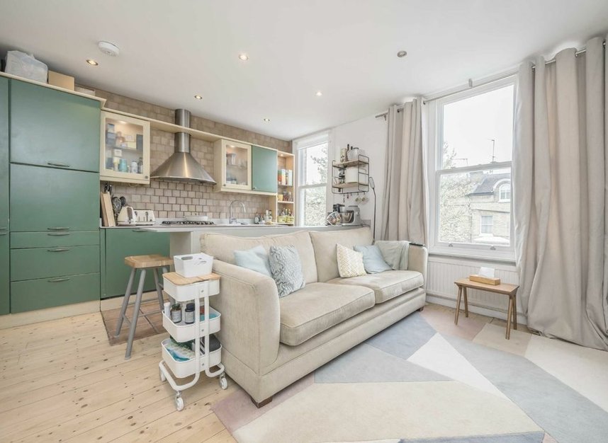 Properties sold in Oxford Road - W5 3SR view2