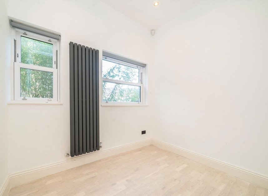 Properties for sale in Oxford Road South - W4 3DD view5