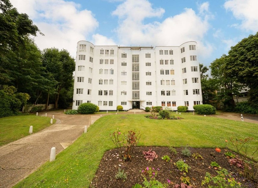 Flat for sale in Pages Lane, London, N10 (Ref 229628) Dexters