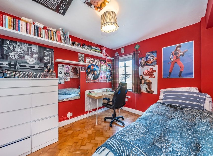 Properties for sale in Pages Lane - N10 1NY view5