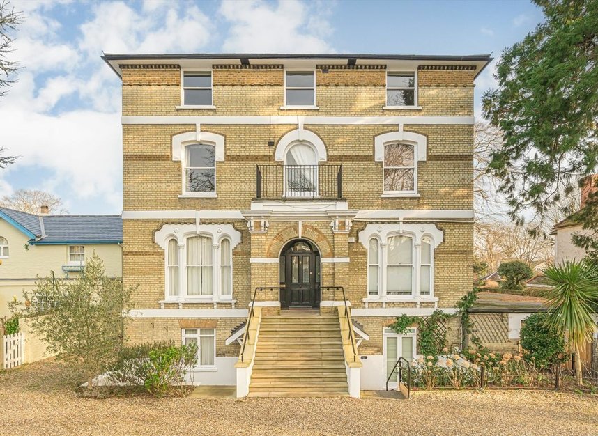 Properties sold in Palace Road - KT8 9DJ view1