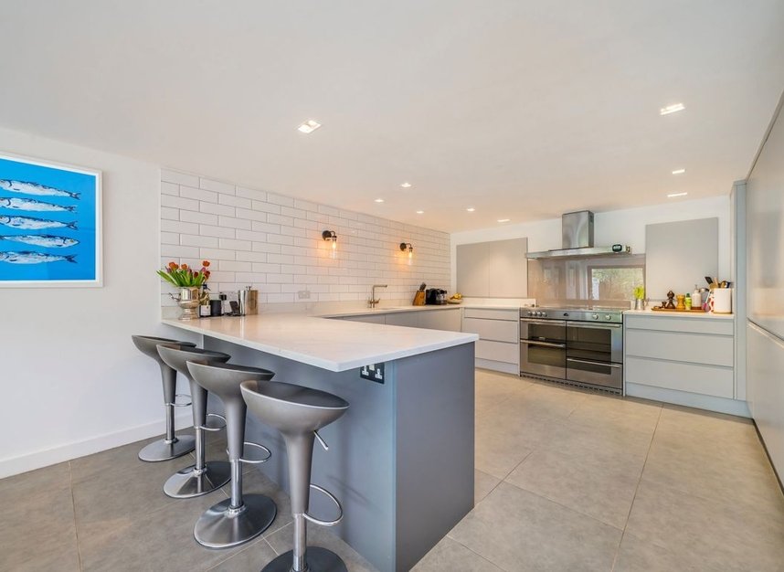 Properties for sale in Palace Road - SW2 3LB view10