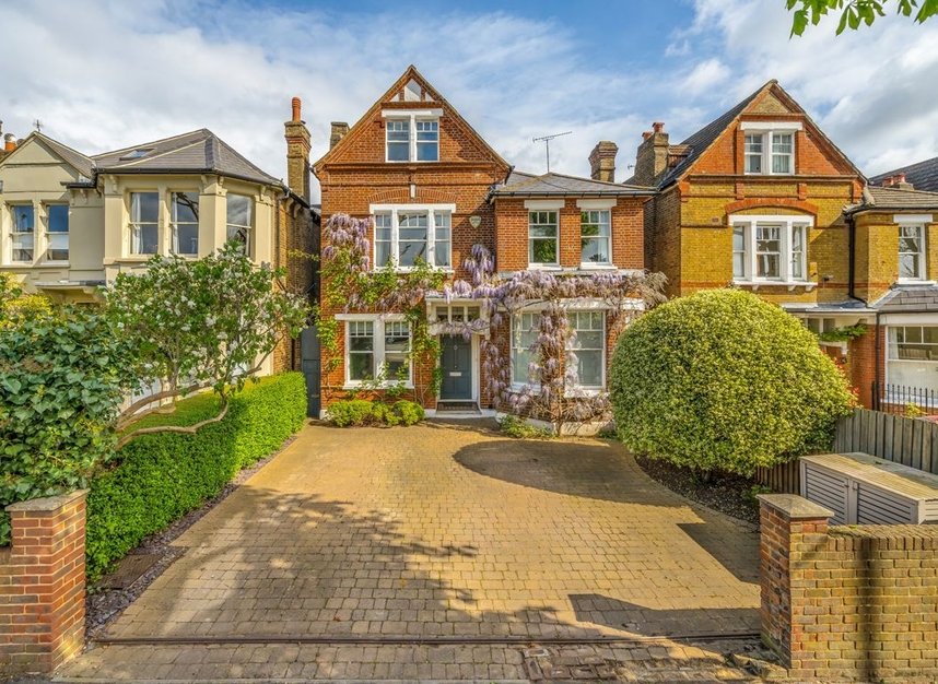 Properties for sale in Palace Road - SW2 3LB view1