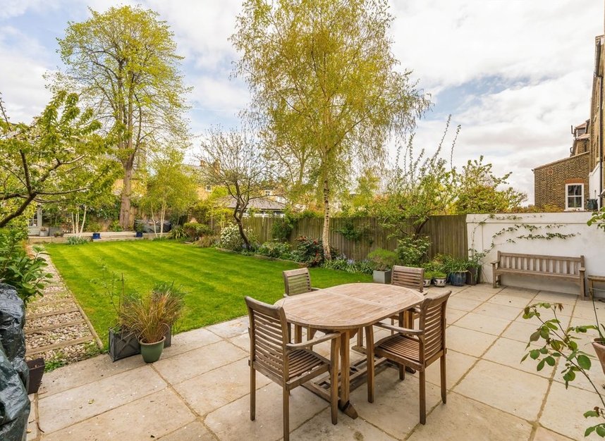 Properties for sale in Palace Road - SW2 3LB view4