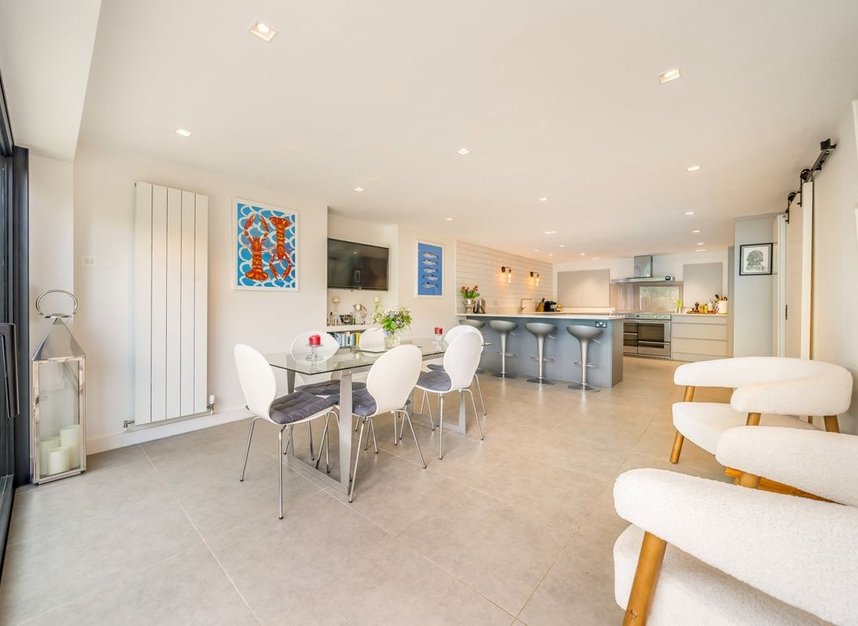 Properties for sale in Palace Road - SW2 3LB view3