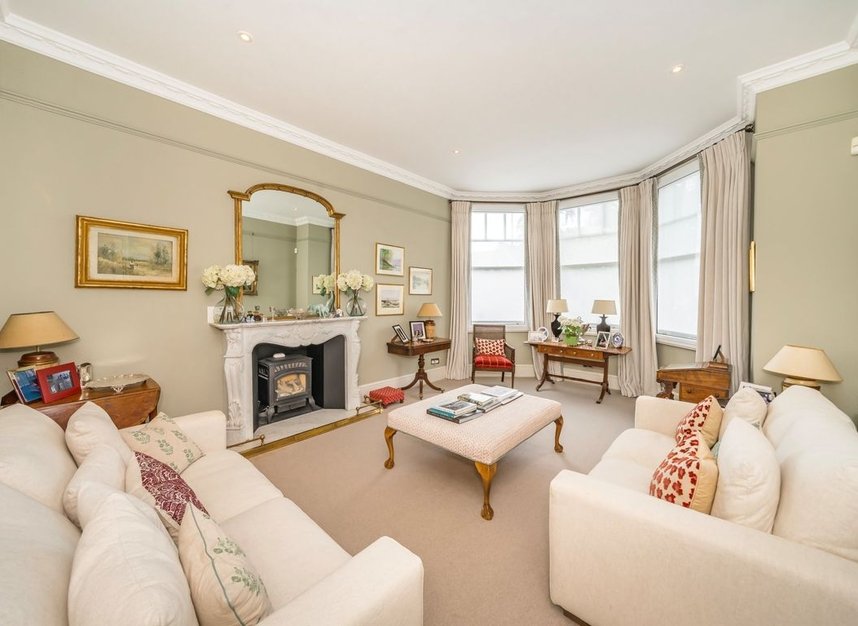 Properties for sale in Palace Road - SW2 3LB view2