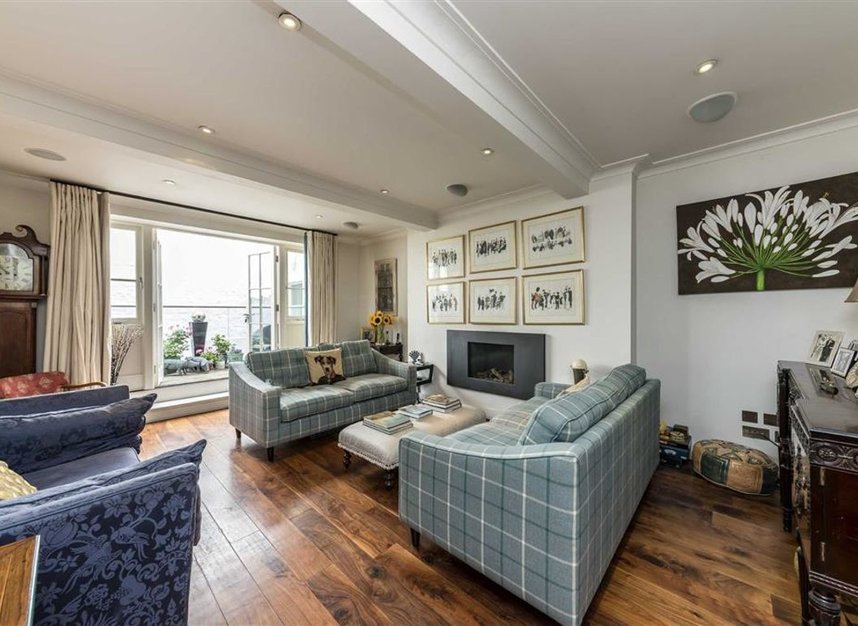 Properties for sale in Palace Street - SW1E 5HW view2