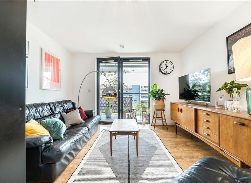 Properties for sale in Palmers Road - E2 0TB view7