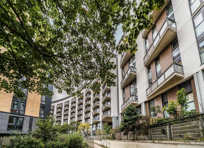 Properties for sale in Palmers Road - E2 0TB view10