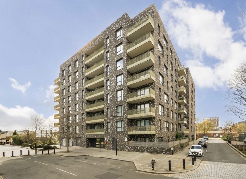 Properties for sale in Palmerston Road - W3 8GJ view1