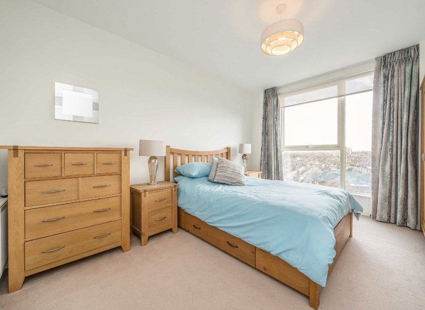 Properties for sale in Palmerston Road - W3 8GJ view5