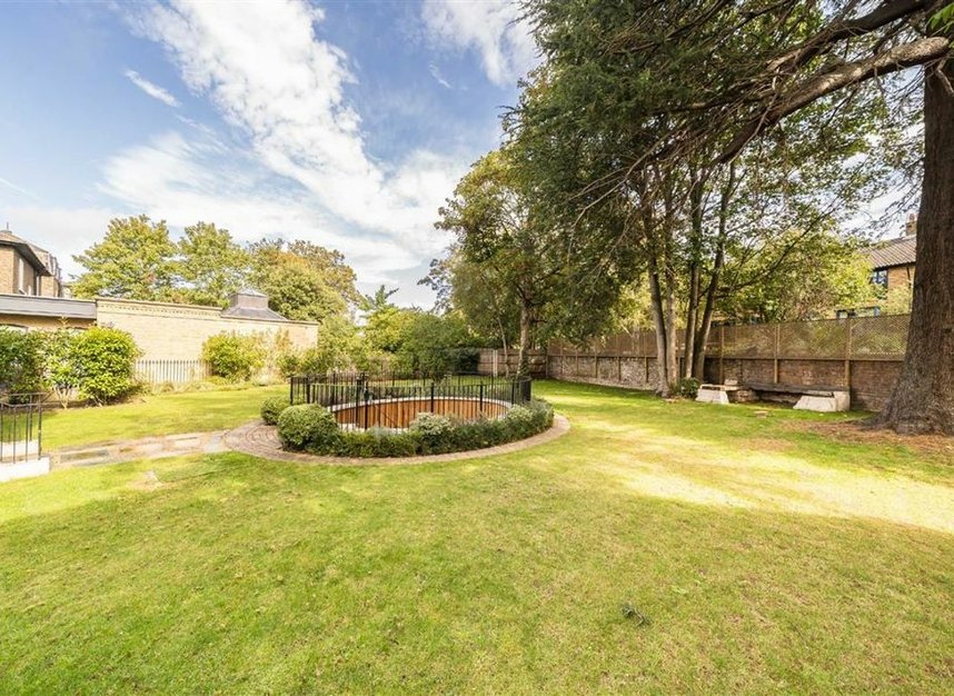 Properties for sale in Park Hill - SW4 9NX view22