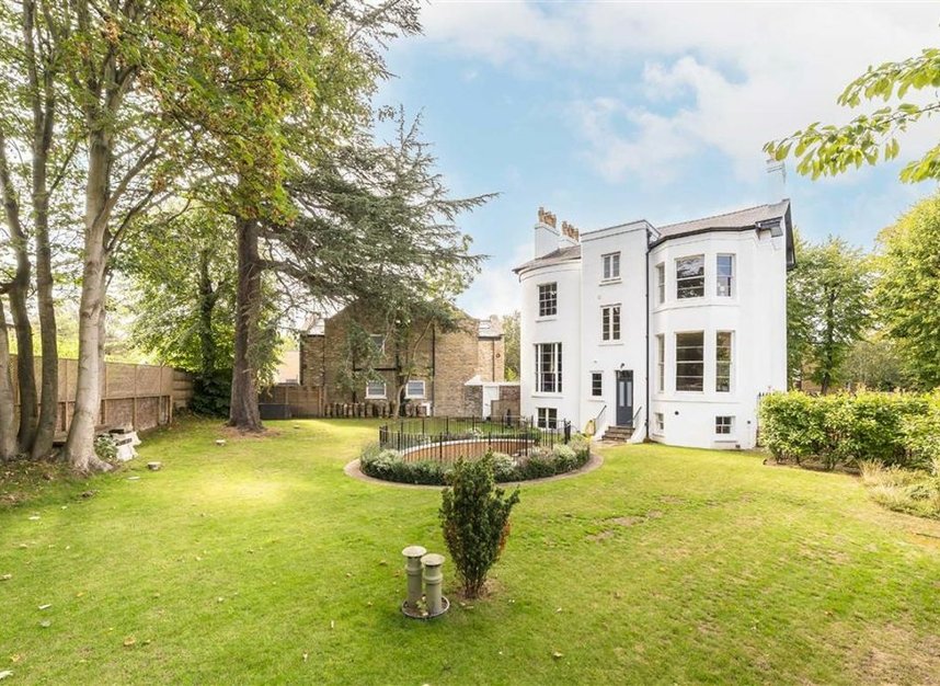 Properties for sale in Park Hill - SW4 9NX view20