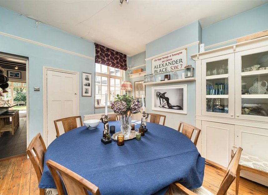 Properties for sale in Park Hill - SW4 9PB view4