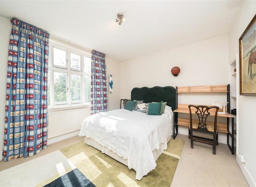 Properties for sale in Park Hill - SW4 9PB view10