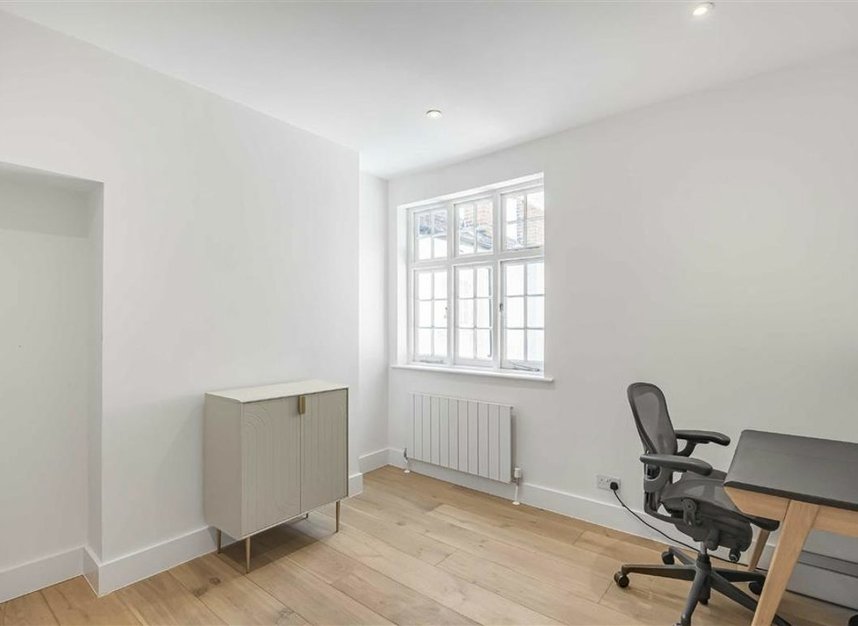 Properties for sale in Park Hill - SW4 9PB view12