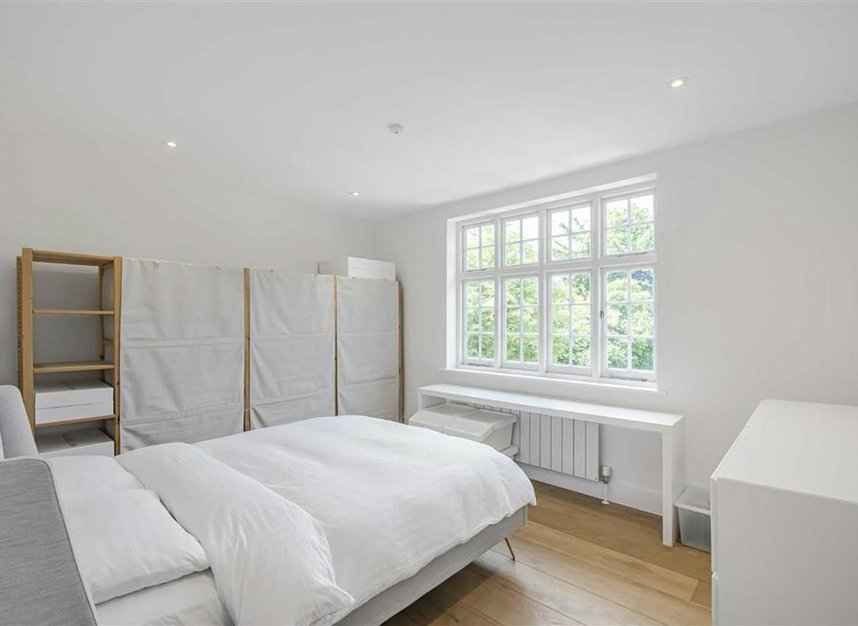 Properties for sale in Park Hill - SW4 9PB view10
