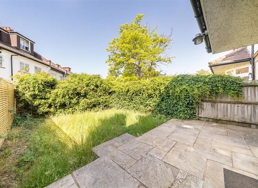 Properties for sale in Park Hill - SW4 9PB view9