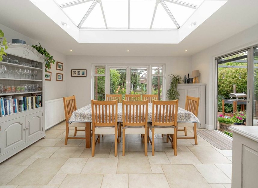 Properties sold in Park Road - TW12 1HG view6