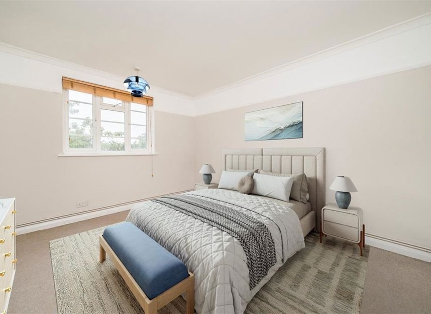Properties for sale in Park Road - KT1 4AX view4