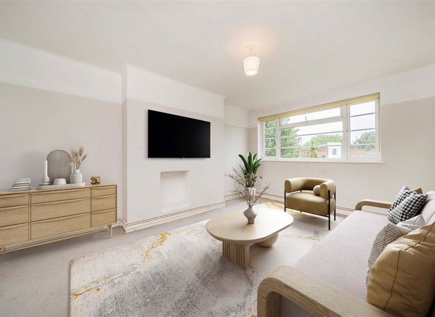 Properties for sale in Park Road - KT1 4AX view2