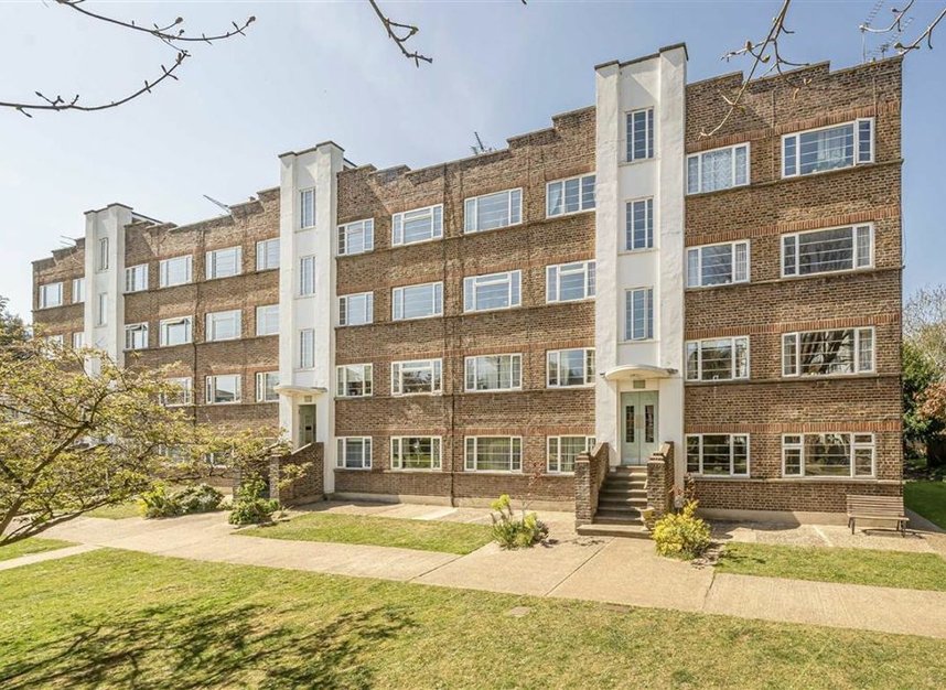 Properties for sale in Park Road - KT1 4AX view1