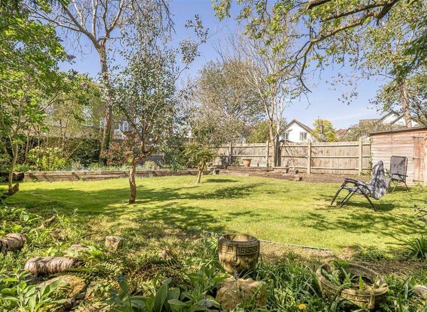 Properties for sale in Park Road - KT1 4AX view6