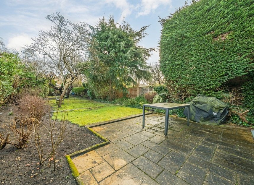 Properties for sale in Park Road - KT2 5JZ view7
