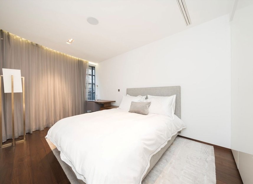 Properties for sale in Park Road - NW8 7EA view8