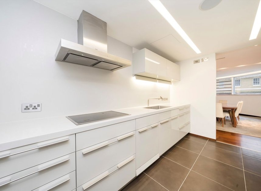 Properties for sale in Park Road - NW8 7EA view3