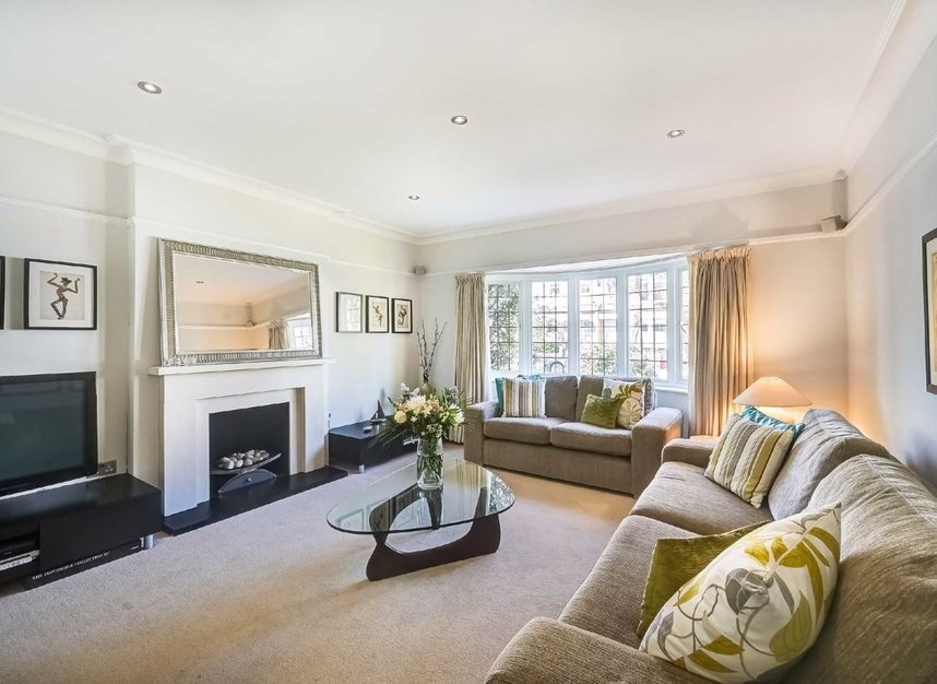 Properties for sale in Park Road - W4 3EX view4
