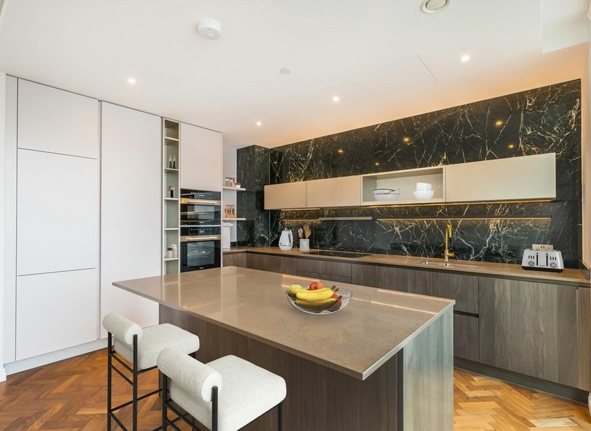 Properties for sale in Parkland Walk - SW6 2QD view2