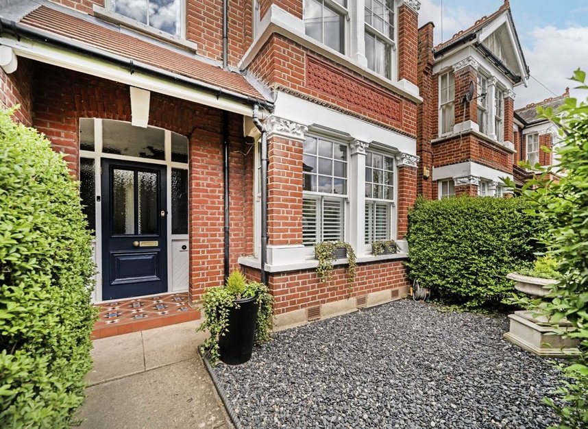 for sale in Pelham Road, London, SW19 (Ref 194964) Dexters