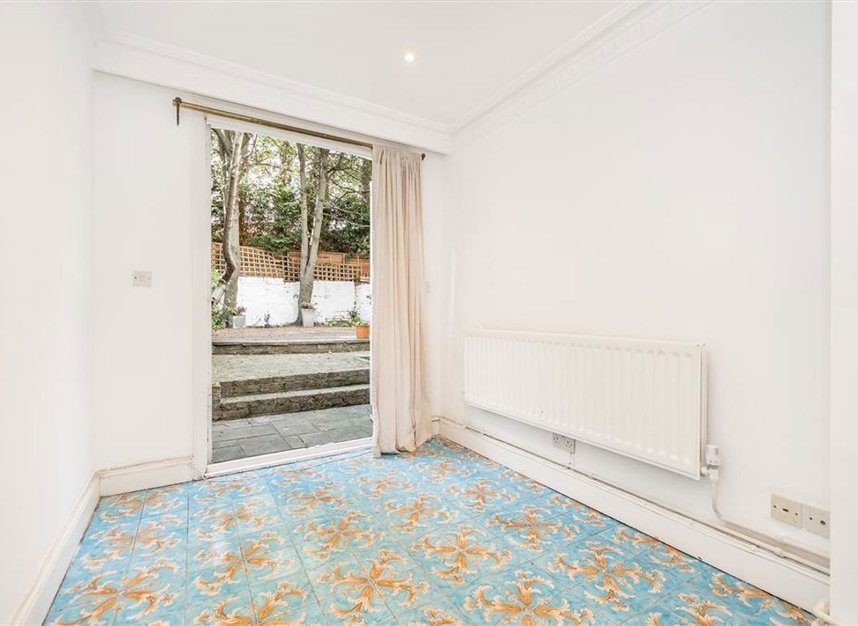 Properties for sale in Pelham Street - SW7 2NG view6