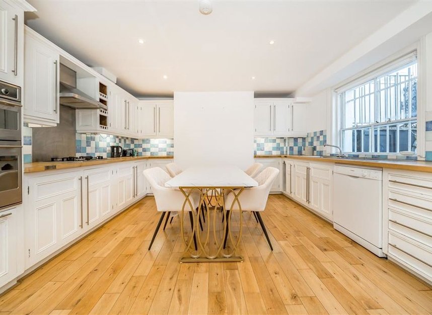 Properties for sale in Pelham Street - SW7 2NG view3