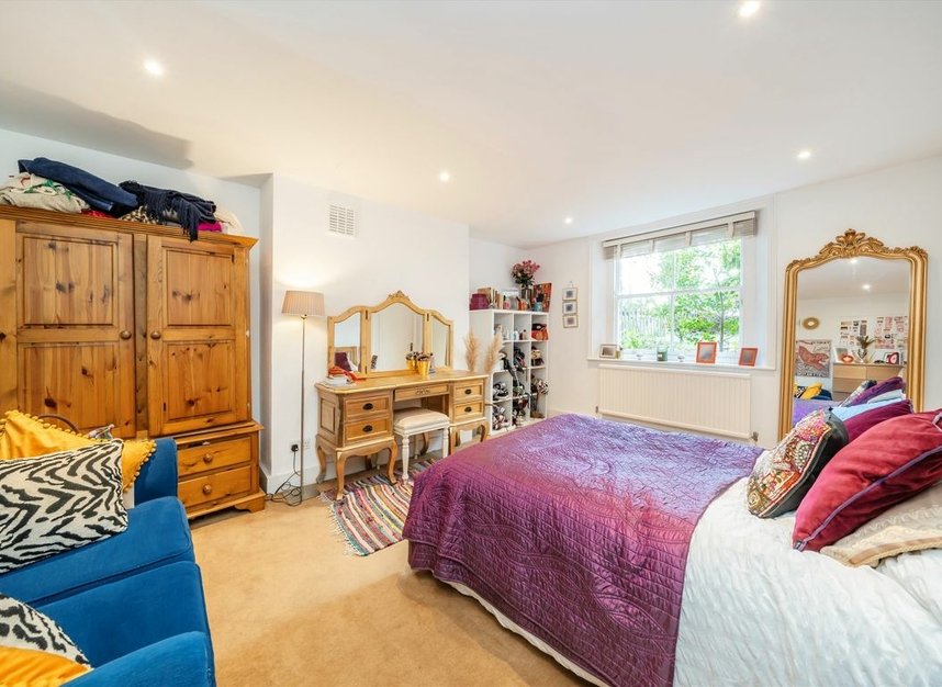 Properties for sale in Penn Road - N7 9RE view6