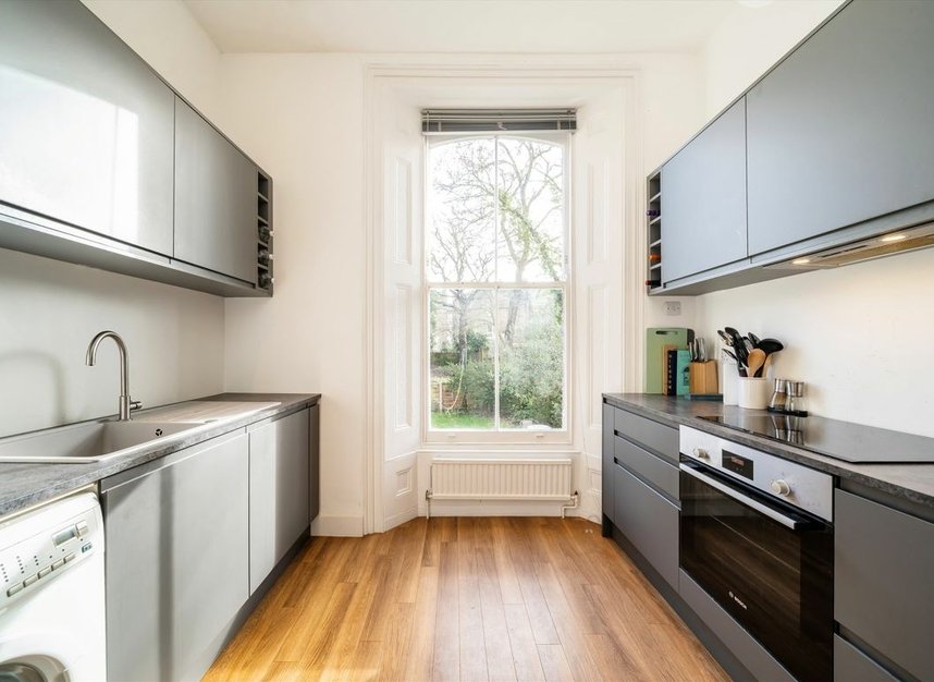Properties for sale in Penn Road - N7 9RE view3