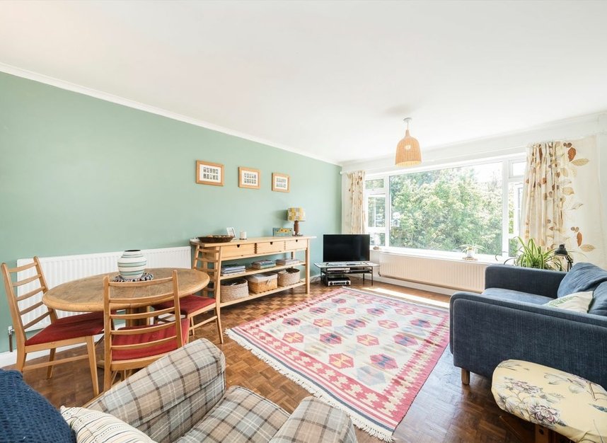 Properties sold in Percy Road - TW12 2JY view2