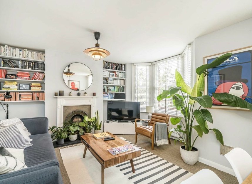 Properties for sale in Petersfield Road - W3 8NY view4