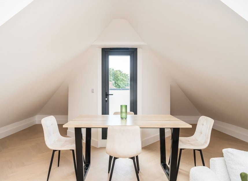 Properties for sale in Pitt Crescent - SW19 8HT view8