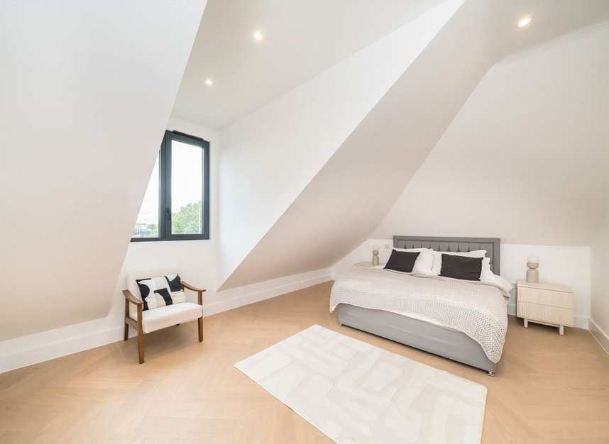 Properties for sale in Pitt Crescent - SW19 8HT view5