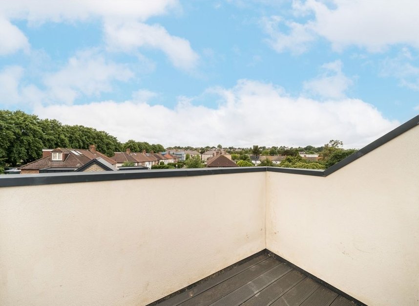 Properties for sale in Pitt Crescent - SW19 8HT view3