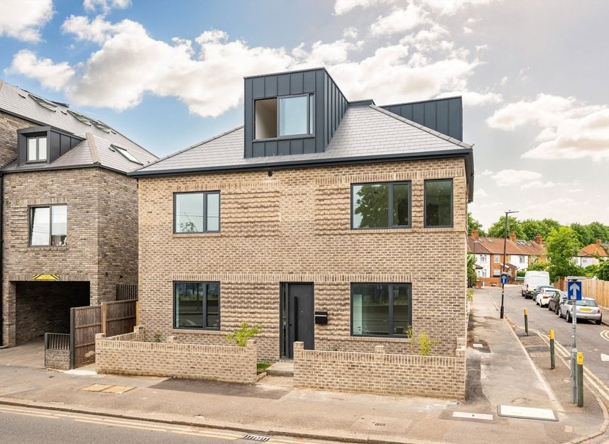 Properties for sale in Pitt Crescent - SW19 8HT view1