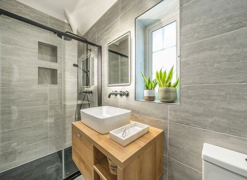 Properties for sale in Pleasance Road - SW15 5HR view6