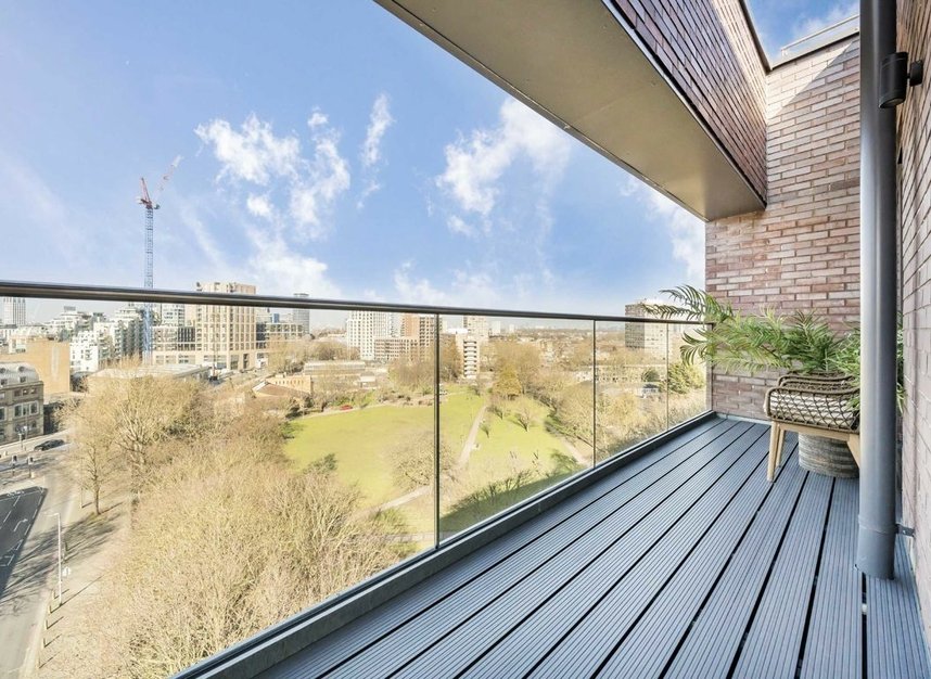 Properties for sale in Plough Road - SW11 2DE view2