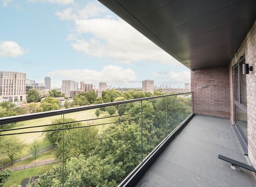 Properties for sale in Plough Road - SW11 2DE view3