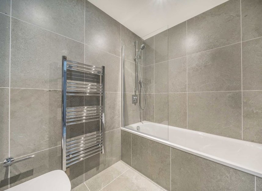 Properties for sale in Plough Road - SW11 2DE view6